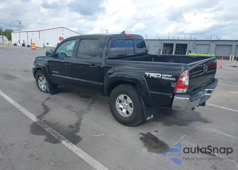 2015 Toyota Tacoma Base V6 из США, поврежденный, VIN 3TMLU4EN7FM177129